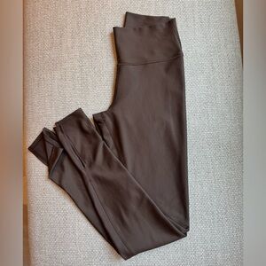 Alo Airlift Elongate leggings in Espresso